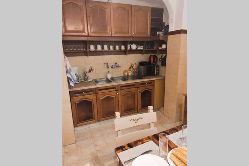Apartment 95 M2, Center Of Sitia, Wifi, 350M Beach Экстерьер фото