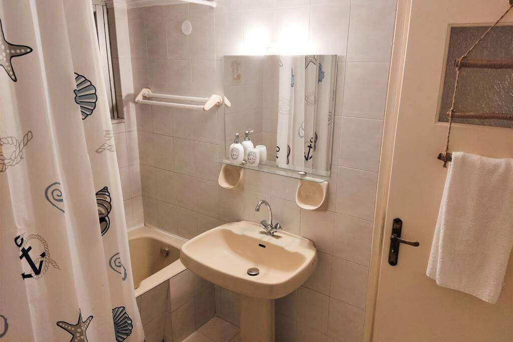 Apartment 95 M2, Center Of Sitia, Wifi, 350M Beach Экстерьер фото